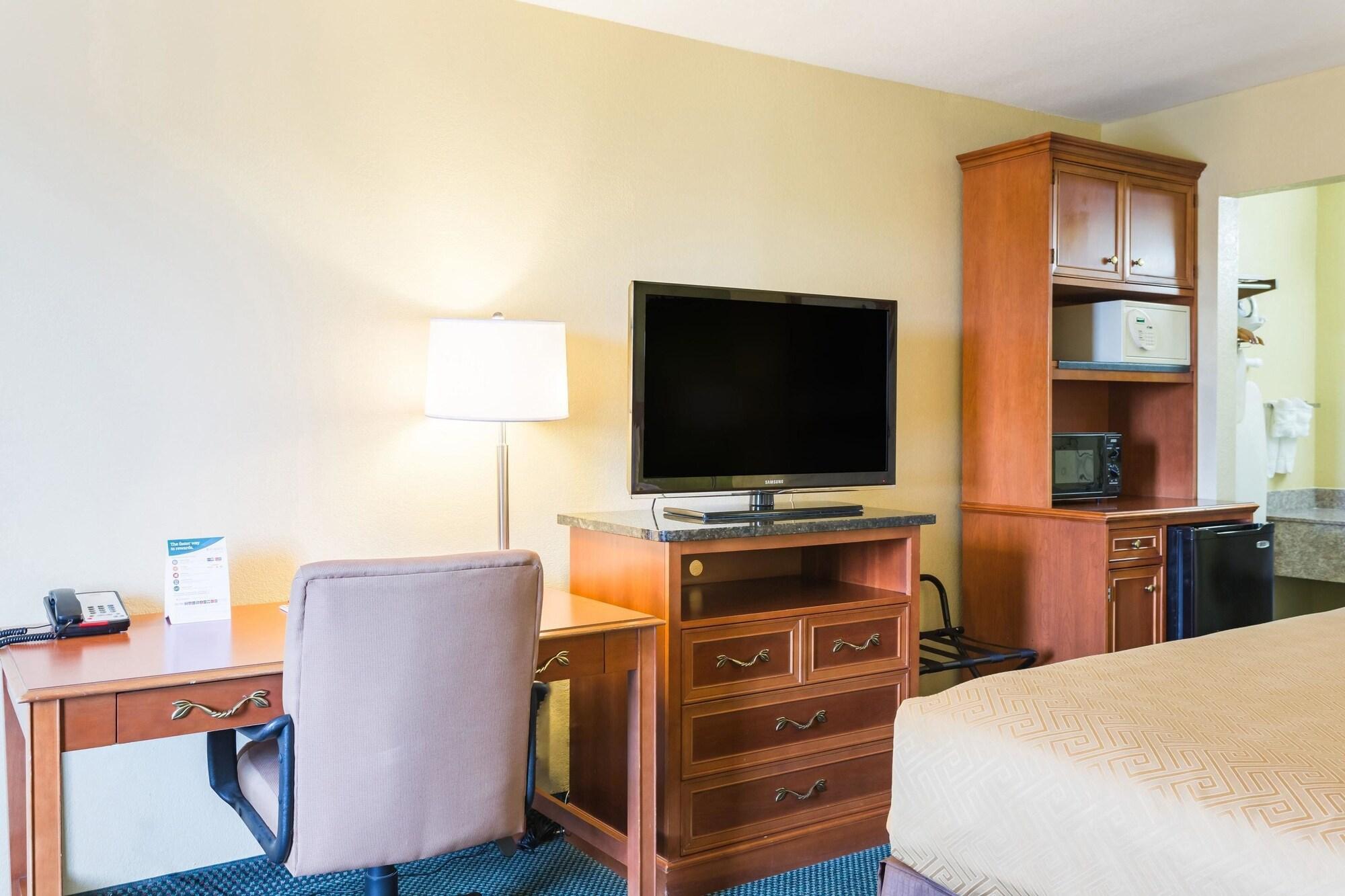 Econo Lodge White Pine Morristown I-81 & I-40 Split Dış mekan fotoğraf