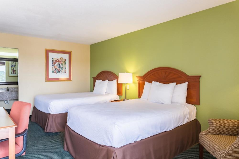 Econo Lodge White Pine Morristown I-81 & I-40 Split Dış mekan fotoğraf