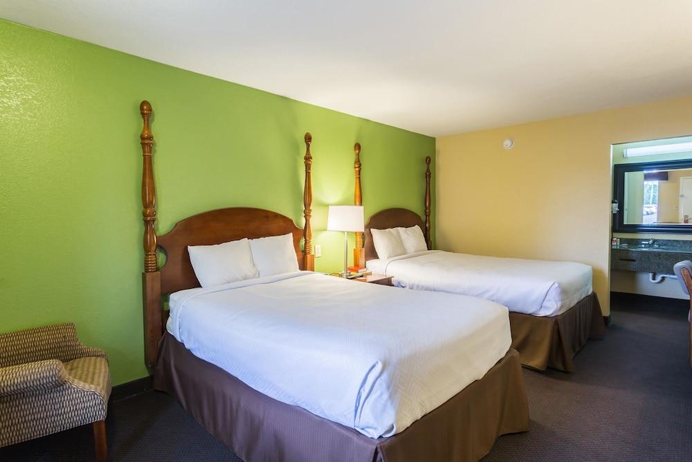 Econo Lodge White Pine Morristown I-81 & I-40 Split Dış mekan fotoğraf