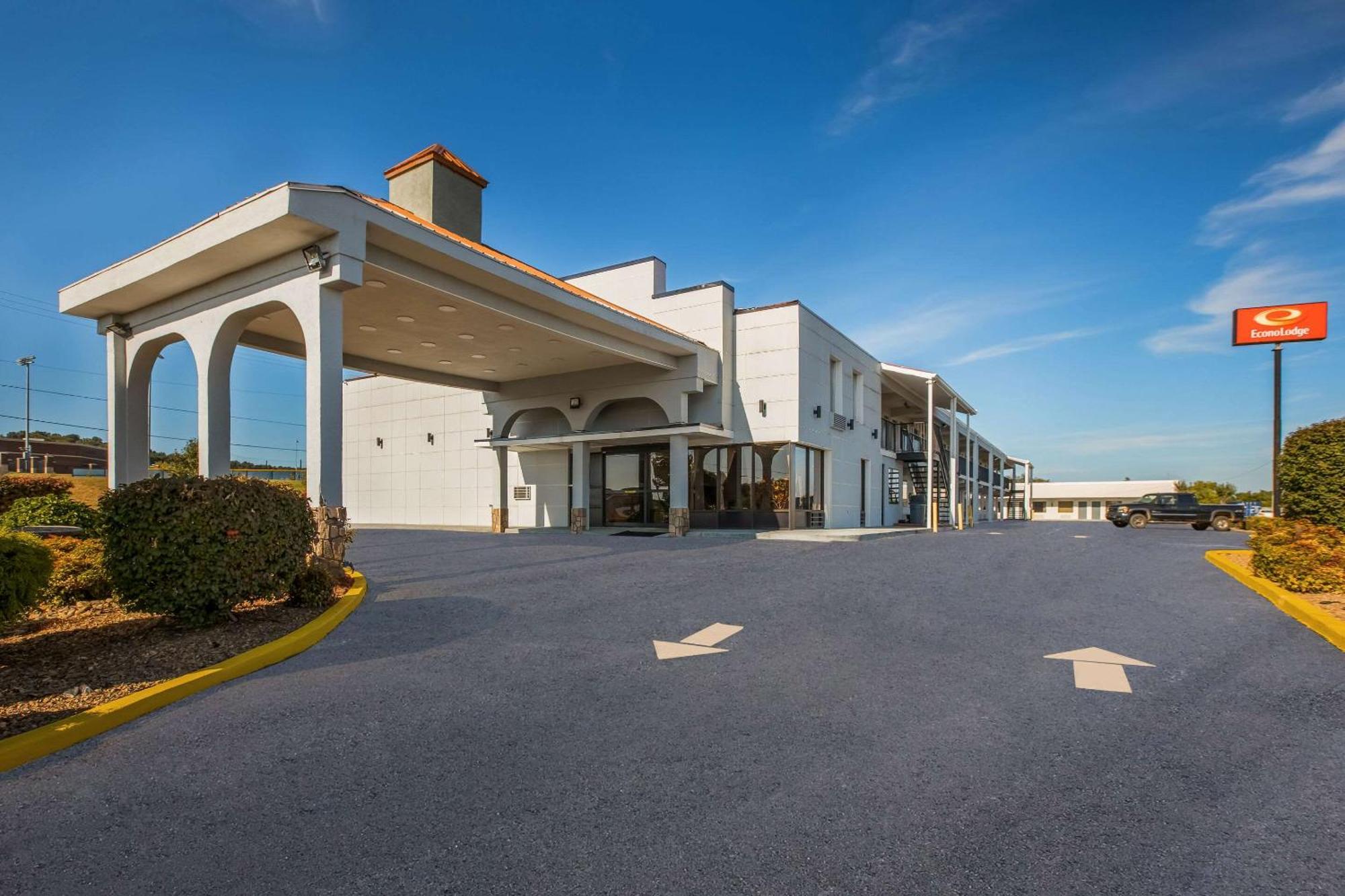 Econo Lodge White Pine Morristown I-81 & I-40 Split Dış mekan fotoğraf